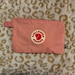 Fjall Raven Kanken Gear Pocket Pink
